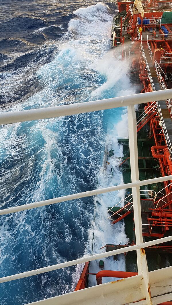 Ծով չունեցող երկրում կարելի է ծովագայլ դառնալ․ ինչպես Ալոյանը ջրի երես հանեց թուրքին Ծով չունեցող երկրում կարելի է ծովագայլ դառնալ․ ինչպես Ալոյանը ջրի երես հանեց թուրքին - Sputnik Արմենիա