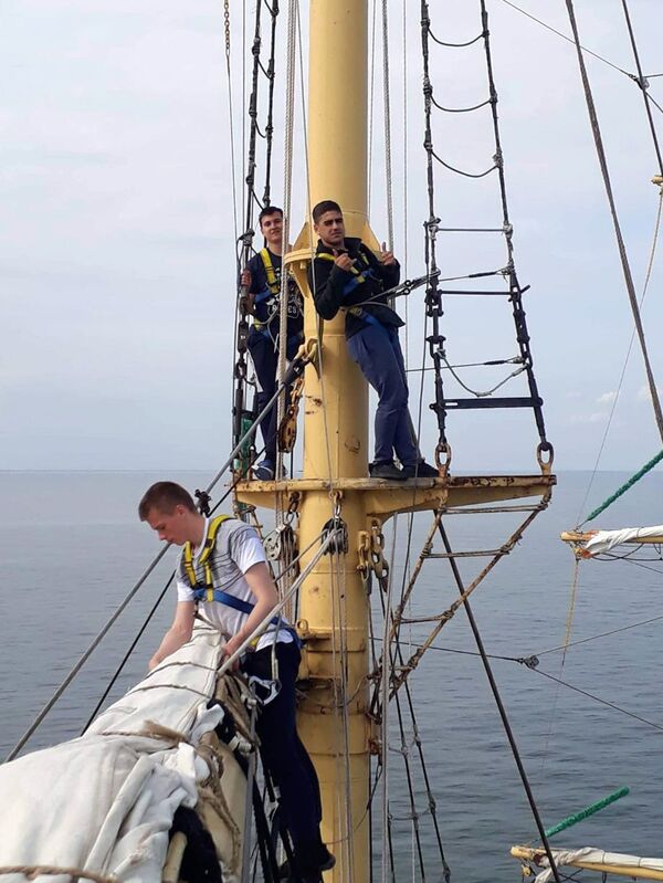 Ծով չունեցող երկրում կարելի է ծովագայլ դառնալ․ ինչպես Ալոյանը ջրի երես հանեց թուրքին Ծով չունեցող երկրում կարելի է ծովագայլ դառնալ․ ինչպես Ալոյանը ջրի երես հանեց թուրքին - Sputnik Արմենիա