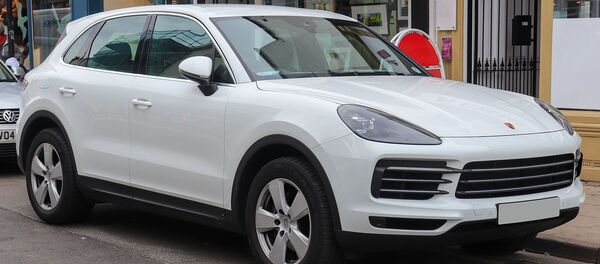 Автомобиль Porsche Cayenne V6 Автомобиль Porsche Cayenne V6 - Sputnik Армения