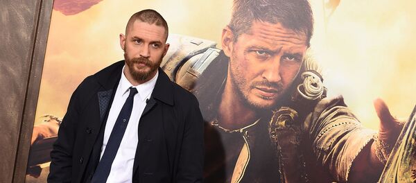 Том Харди на премьере фильма Безумный Макс: Дорога ярости (7 мая 2015). Лос-Анджелес - Sputnik Армения