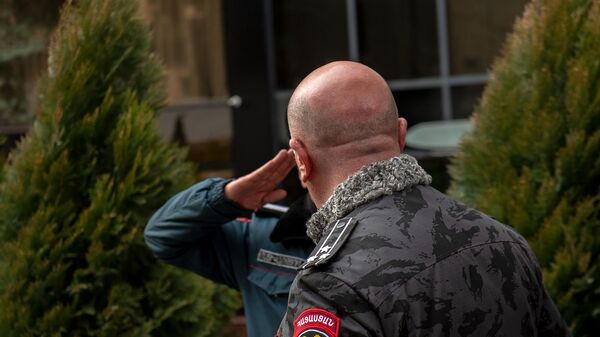 И.о. начальника полиции Арман Саркисян прибывает к БЦ Эребуни плаза, где произошел инцидент со стрельбой (23 января 2020). Еревaн - Sputnik Արմենիա