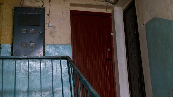 Дверь квартиры Артура Торосяна, устроившего стрельбу в Эребуни плаза (24 января 2020). Еревaн - Sputnik Արմենիա