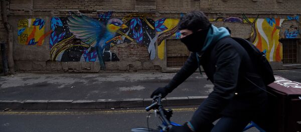 Старинное здание в Ереване на улице Павстоса Бюзанда Старинное здание в Ереване на улице Павстоса Бюзанда - Sputnik Армения