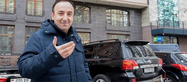Председатель Конституционного суда Армении Грайр Товмасян после проведения обыска СК (24 января 2020). Еревaн - Sputnik Армения