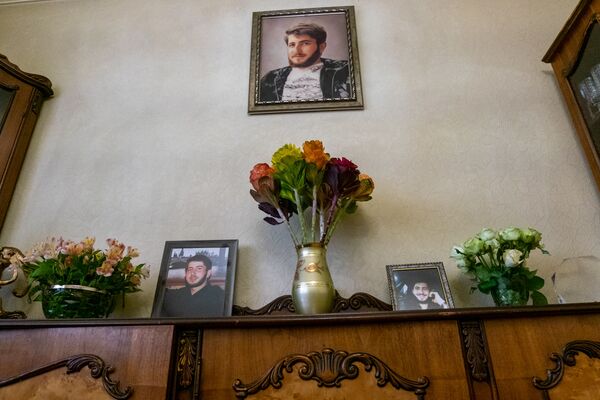 Փորձում են կոծկե՞լ. «Պարտեզում» սպանված Ջիվանի հարազատները պահանջում են գտնել կազմակերպչին Փորձում են կոծկե՞լ. «Պարտեզում» սպանված Ջիվանի հարազատները պահանջում են գտնել կազմակերպչին - Sputnik Արմենիա