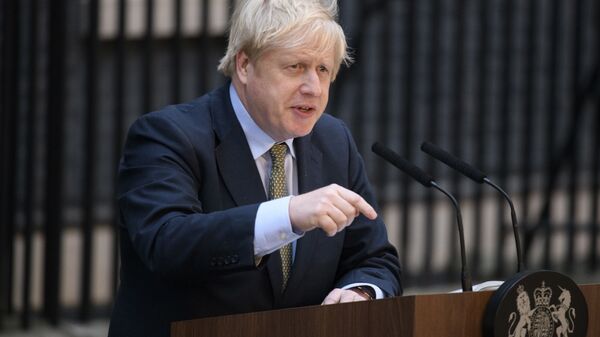 Премьер-министр Великобритании Борис Джонсон выступает на Даунинг-стрит (13 декабря 2019). Лондон - Sputnik Армения
