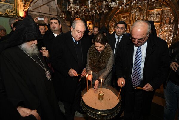 Армен Саркисян посетил храм Святого Воскресения в Иерусалиме Армен Саркисян посетил храм Святого Воскресения в Иерусалиме - Sputnik Армения