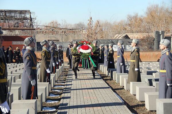 Дорога памяти: армянская земля увековечит славу героев ВОВ в главном храме ВС России Дорога памяти: армянская земля увековечит славу героев ВОВ в главном храме ВС России - Sputnik Армения