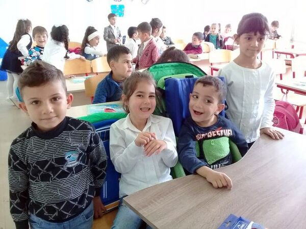 Մանկական ուղեղային կաթվածը խարան չէ. փոքրիկ Ֆելիքսն արդեն դպրոց է գնում և ընկերներ ունի - Sputnik Արմենիա