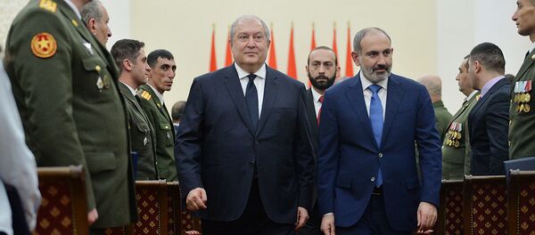 Торжественная церемония награждения военнослужащих в честь Дня армии в резиденции президента (27 января 2020). Еревaн - Sputnik Армения