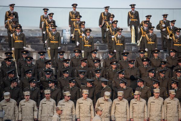 День Армии в военном пантеоне Ераблур (28.01.2020). Еревaн - Sputnik Армения