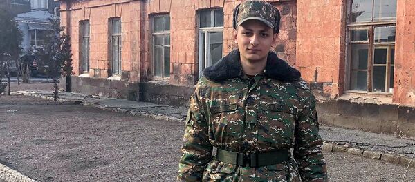 Новобранец Гегард Мутафян Новобранец Гегард Мутафян - Sputnik Արմենիա