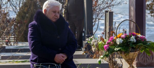 Военный пантеон Ераблур в День армянской армии (28 января 2020). Еревaн - Sputnik Армения