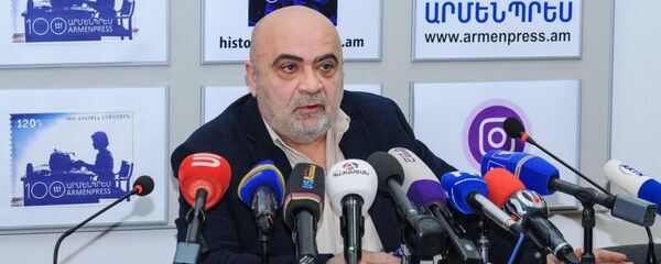 Тигран Акопян - Sputnik Армения