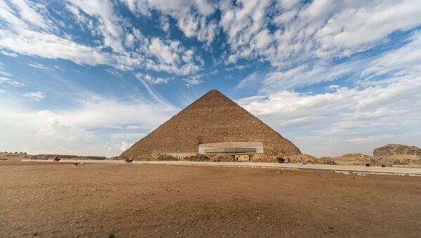 Пирамида Хеопса в Гизе,  одно из Семи чудес древнего мира - Sputnik Армения