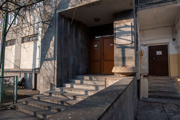 Как другие рисуют, когда у них нет Дианы?: трогательная любовь армянина и грузинки Как другие рисуют, когда у них нет Дианы?: трогательная любовь армянина и грузинки - Sputnik Армения