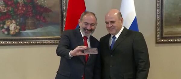 Փաշինյանը և Միշուստինը սելֆի են արել Ալմաթիում առաջին երկկողմ հանդիպման ընթացքում - Sputnik Արմենիա