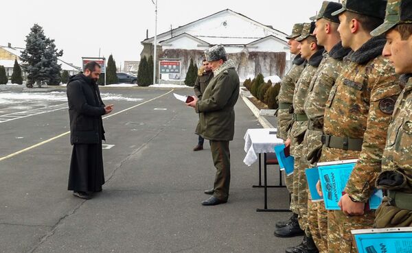 Վերջին օրը զորամասում. ինչով են զինվորները զբաղվելու քաղաքացիական կյանքում - Sputnik Արմենիա