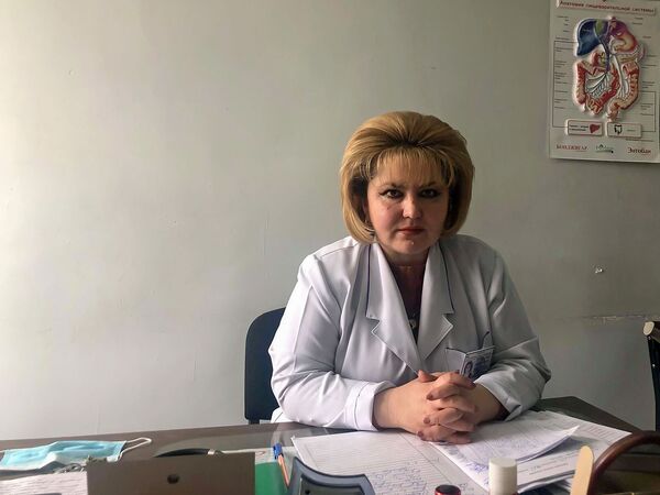 Քիչ համբուրվեք. Գյումրու ինֆեկցիոն հիվանդանոցում ազատ մահճակալ գրեթե չկա Քիչ համբուրվեք. Գյումրու ինֆեկցիոն հիվանդանոցում ազատ մահճակալ գրեթե չկա - Sputnik Արմենիա