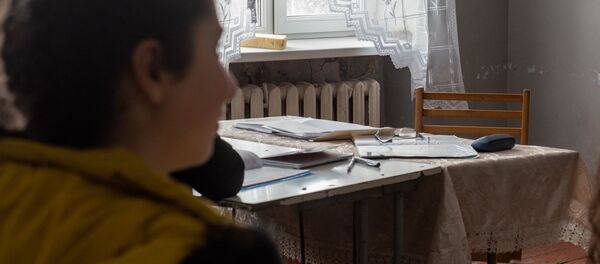 Чугунная батарея в классной комнате школы села Фантан, Котайк - Sputnik Արմենիա