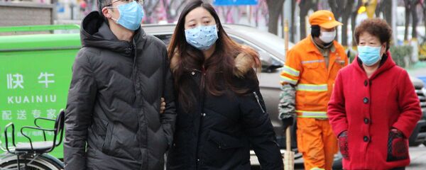 Жители Пекина в медицинских масках  - Sputnik Армения