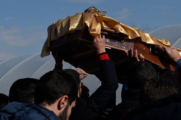 «Շատ խելոք, դաստիարակված երեխա էր». համագյուղացիները պատմել են մահացած զինծառայողի մասին - Sputnik Արմենիա