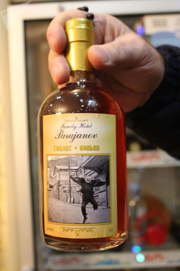 Он уехал в Ереван, но сердце осталось тут: история дома, в котором жил Параджанов - Sputnik Армения