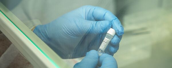 Тест по выявлению коронавируса в Национальном центре по контролю и профилактике заболеваний - Sputnik Արմենիա