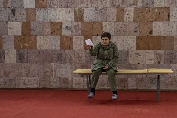 «Բախտաշենը ո՞ր կողմն է». Նորքի տուն-ինտերնատի բնակիչները կպատմեն իրենց «Մոռացված հեքիաթը» «Բախտաշենը ո՞ր կողմն է». Նորքի տուն-ինտերնատի բնակիչները կպատմեն իրենց «Մոռացված հեքիաթը» - Sputnik Արմենիա