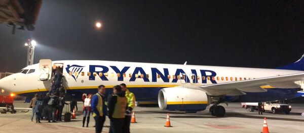 Больших надежд на прямой рейс из Еревана в Милан или Рим за 30-40€ возлагать не стоит - Sputnik Армения