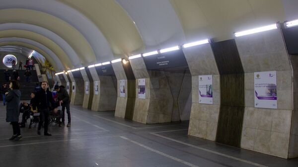Фотовыставка “Я есть, я действую” в ереванском метро, посвященная всемирному дню борьбы против рака (4 февраля 2020). Еревaн - Sputnik Արմենիա
