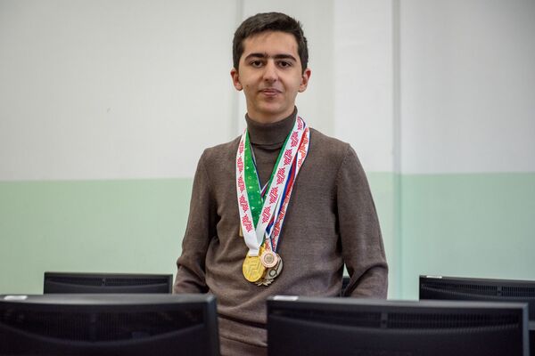 Հայ պատանիներն իրենց հավակնոտ ծրագրերով Մարս կհասնեն, իսկ առայժմ մեդալներ են շահում Հայ պատանիներն իրենց հավակնոտ ծրագրերով Մարս կհասնեն, իսկ առայժմ մեդալներ են շահում - Sputnik Արմենիա