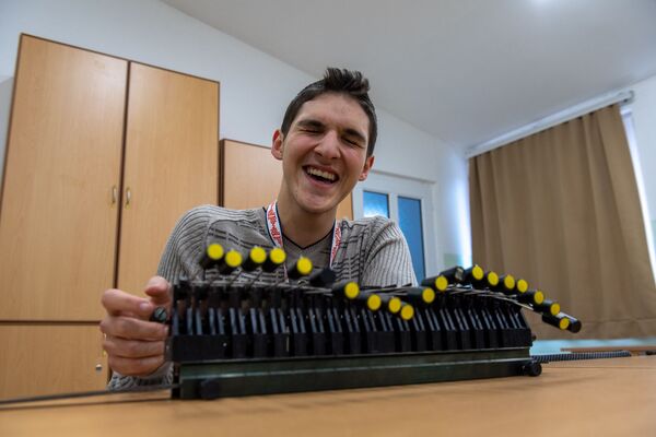 Հայ պատանիներն իրենց հավակնոտ ծրագրերով Մարս կհասնեն, իսկ առայժմ մեդալներ են շահում Հայ պատանիներն իրենց հավակնոտ ծրագրերով Մարս կհասնեն, իսկ առայժմ մեդալներ են շահում - Sputnik Արմենիա