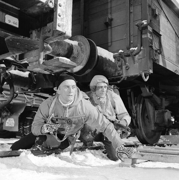 Кирк Дурлас и Ричард Харрис на съемках фильма Герои Телемарка, 1965 год - Sputnik Армения