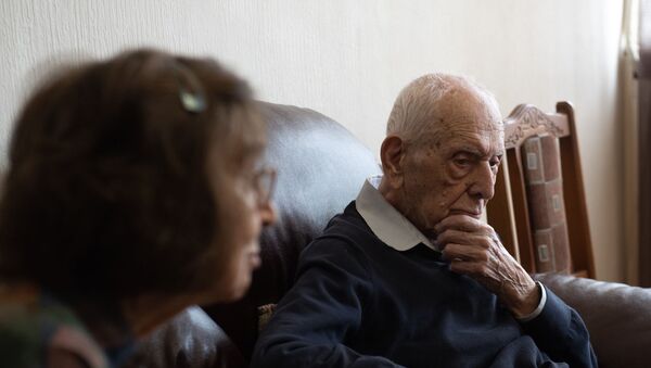 105-летний гражданин Италии Нурхан Жозефович в Армении (7 февраля 2020 год), Еревaн.  - Sputnik Արմենիա