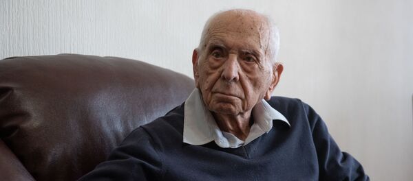 105-летний гражданин Италии Нурхан Жозефович в Армении (7 февраля 2020 год), Еревaн. 105-летний гражданин Италии Нурхан Жозефович в Армении (7 февраля 2020 год), Еревaн. - Sputnik Արմենիա