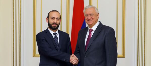 Встреча спикера парламента Армении Арарата Мирзояна с председателем ЕЭК Михаилом Мясниковичем (7 февраля 2020). Еревaн - Sputnik Армения