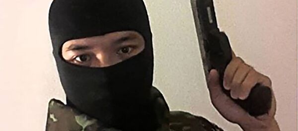 Скриншот, сделанный 8 февраля 2020 года со страницы Facebook Джекрапанта Томмы, тайского солдата, разыскиваемого в связи с нападением в северо-восточном городе Накхонратчасима. Скриншот, сделанный 8 февраля 2020 года со страницы Facebook Джекрапанта Томмы, тайского солдата, разыскиваемого в связи с нападением в северо-восточном городе Накхонратчасима. - Sputnik Армения