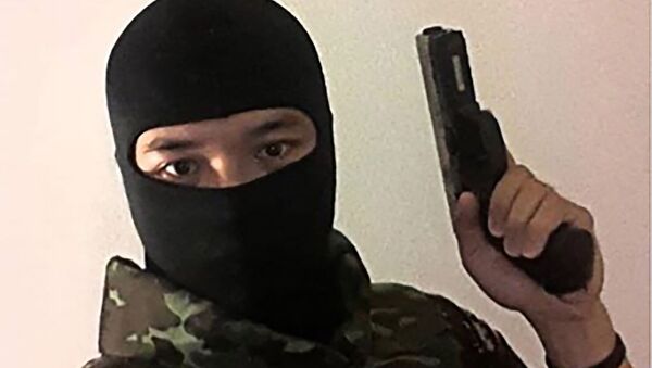 Скриншот, сделанный 8 февраля 2020 года со страницы Facebook Джекрапанта Томмы, тайского солдата, разыскиваемого в связи с нападением в северо-восточном городе Накхонратчасима. - Sputnik Армения