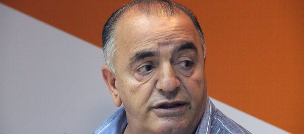 Художественный руководитель Ереванского цирка Сос Петросян Художественный руководитель Ереванского цирка Сос Петросян - Sputnik Армения