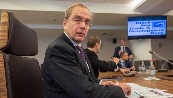 Президент Черноморского банка торговли и развития Дмитрий Панкин на пресс-конференции (10 февраля 2020). Еревaн - Sputnik Армения