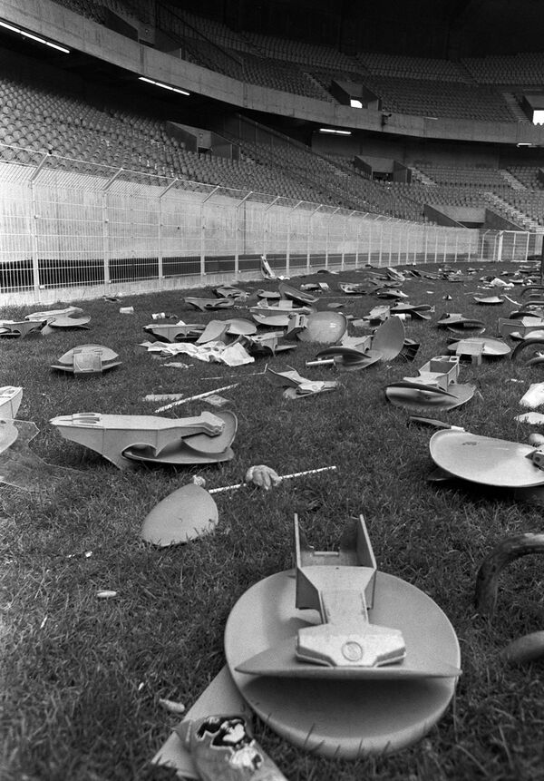 Палач английского Лидса с армянским свистком - Sputnik Армения