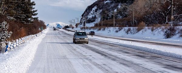 Автомобили на трассе М4 Автомобили на трассе М4 - Sputnik Армения