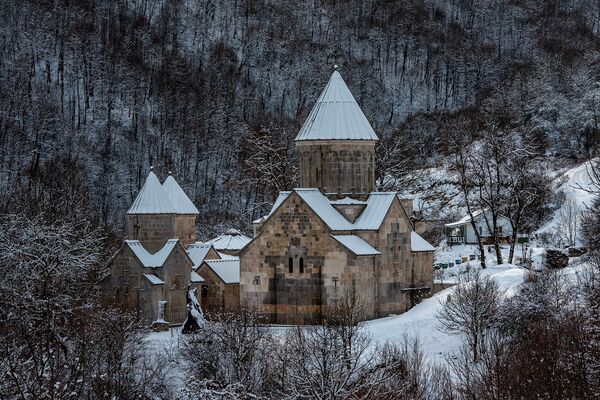 Առանց երգ ու պարի, բայց Ձմեռ պապով․ Ամանորին հայաստանյան հանգստավայրերում ազատ տեղ չկա - Sputnik Արմենիա