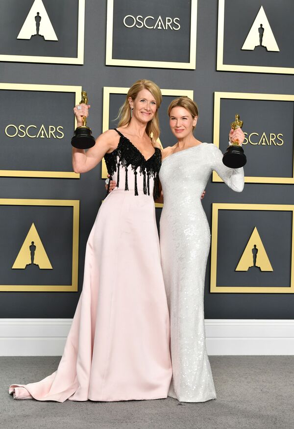  Разбор полетов фэшн–фантазии: самые примечательные наряды Оскара - Sputnik Армения