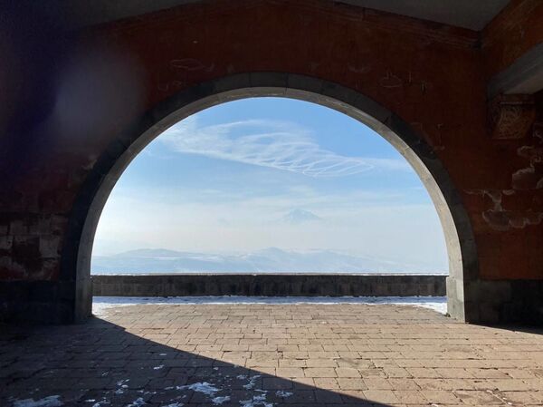 Как выглядят главные армянские достопримечательности зимой?  - Sputnik Армения