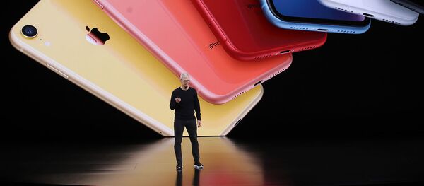 Apple может выпустить смартфон с гибким экраном - Sputnik Армения