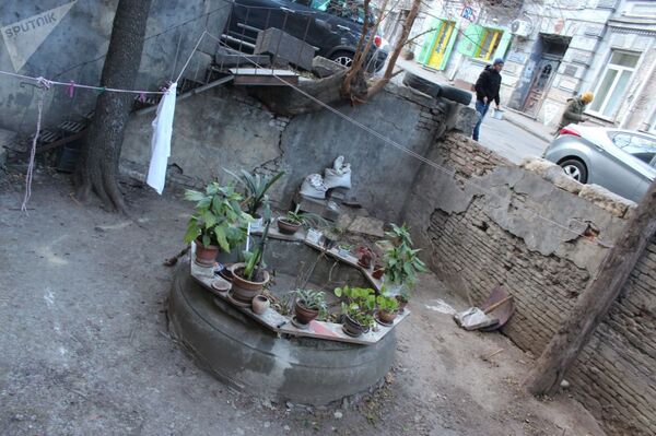 Невероятное сходство, или В чем загадка каменных двойников в Ереване и Тбилиси - Sputnik Армения