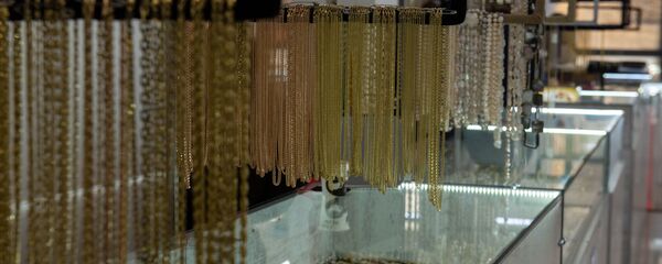 Золотые изделия на рынке золота в Армении  - Sputnik Армения