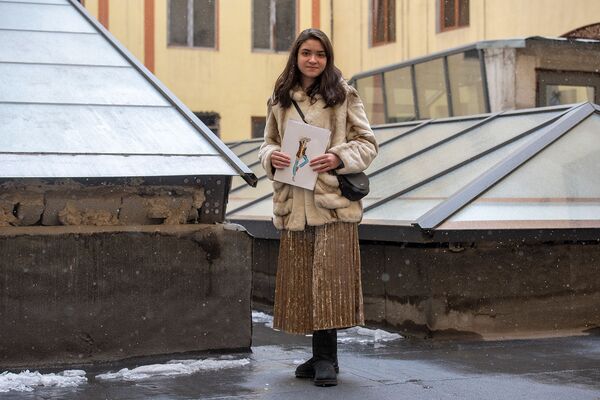 «Միլիոնավոր հետաքրքրություններ» ունեցող 15-ամյա աղջիկը երազանքի զգեստներ է ստեղծում «Միլիոնավոր հետաքրքրություններ» ունեցող 15-ամյա աղջիկը երազանքի զգեստներ է ստեղծում - Sputnik Արմենիա